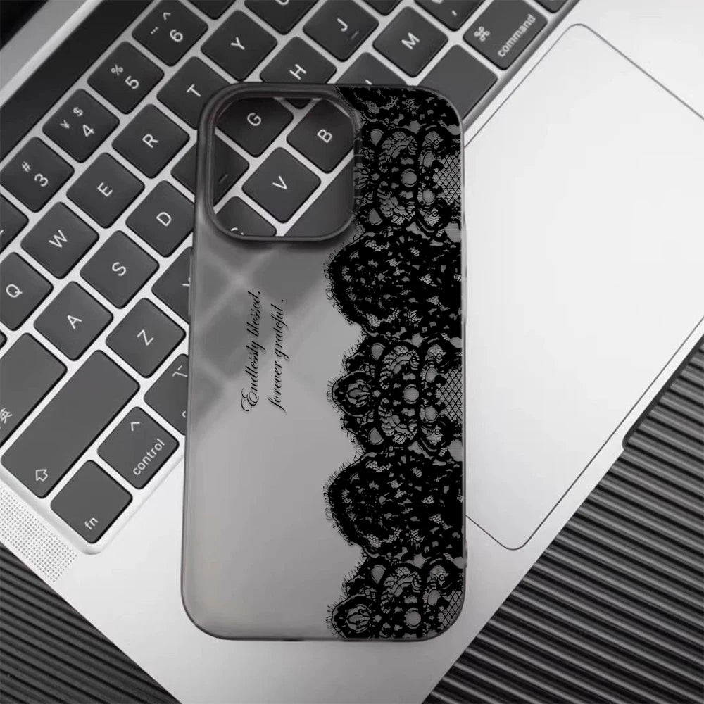 Funda de Teléfono con Letras de Encaje Negro para iPhone 17 16 15 14 13 12 11 Pro Max 13 12 17 Air 16 Plus, Carcasa Transparente Suave Antigolpes