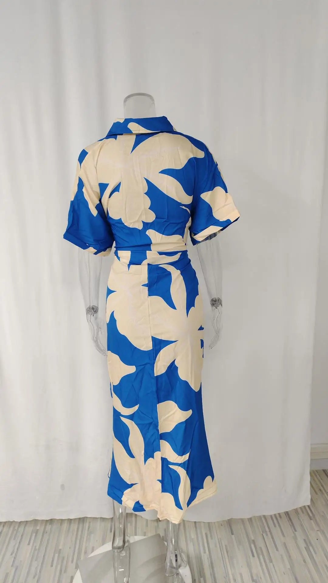 Vestidos Elegantes para Mujer 2026: Vestido de Mujer con Estampado Irregular, Cuello Solapa, Ajuste Delgado y Contraste, Ideal para el Trabajo y con un Toque de Temperamento.