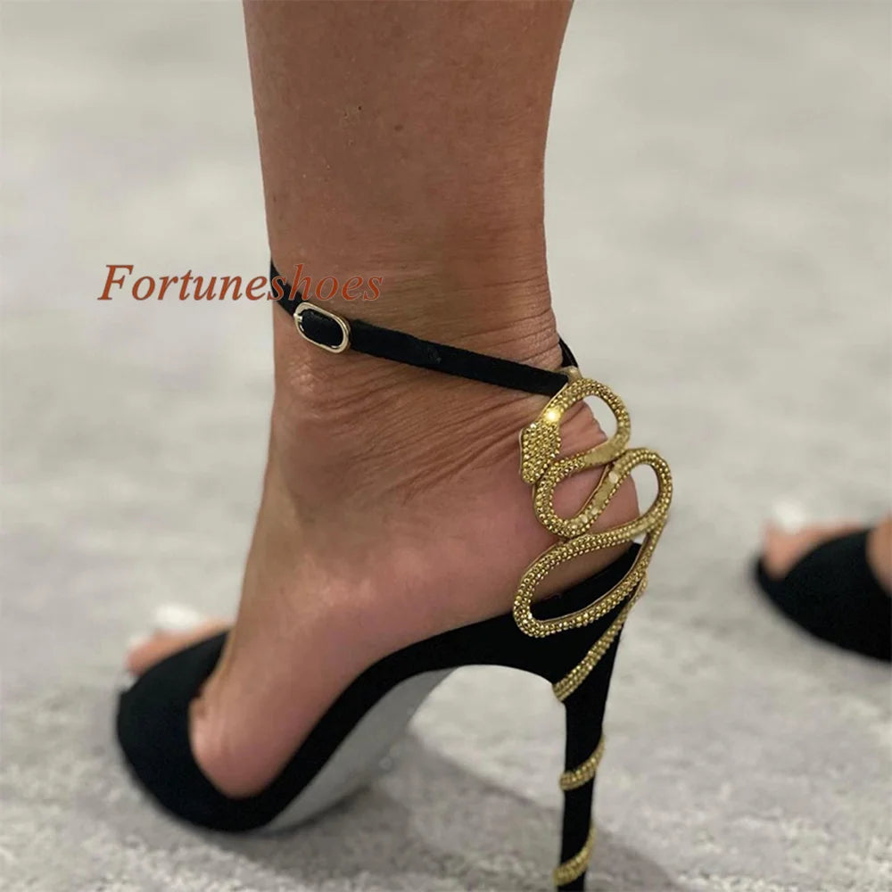 Sandalias de mujer con hebilla de cinturón de una palabra, zapatos de tacón alto de aguja con diamantes de imitación de cristal, sandalias enrolladas a la moda para verano 2024