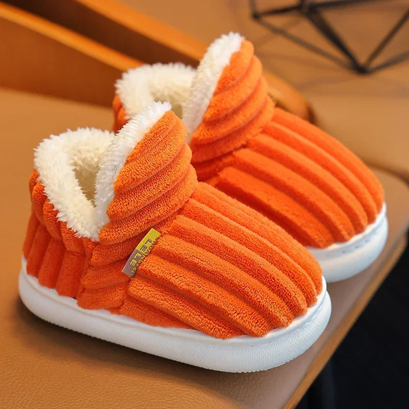 Nuevas zapatillas de felpa a rayas sencillas de invierno, suela suave antideslizante para niños y niñas, zapatos cálidos de algodón para el hogar