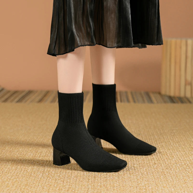 Botas de mujer 2025 nueva moda zapatos cómodos informales de punto suave puntiagudo (alto del tacón 4,5 cm),
