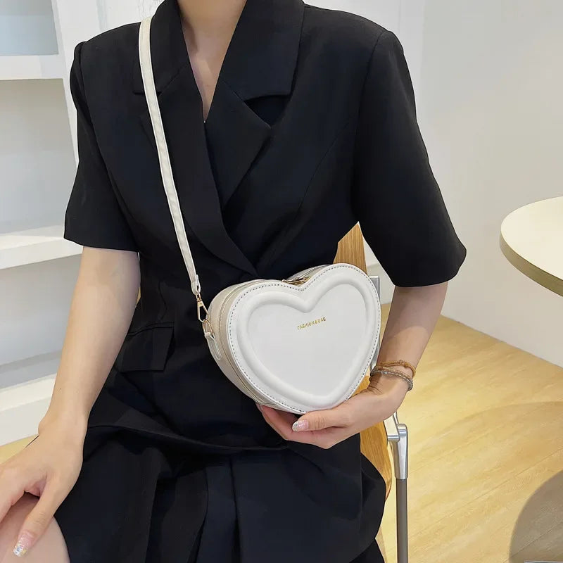 Bolsos cruzados con forma de corazón para mujer, bolso de hombro de cuero Pu sólido, bolsos casuales para mujer, bolsos de diseñador para mujer, nuevo