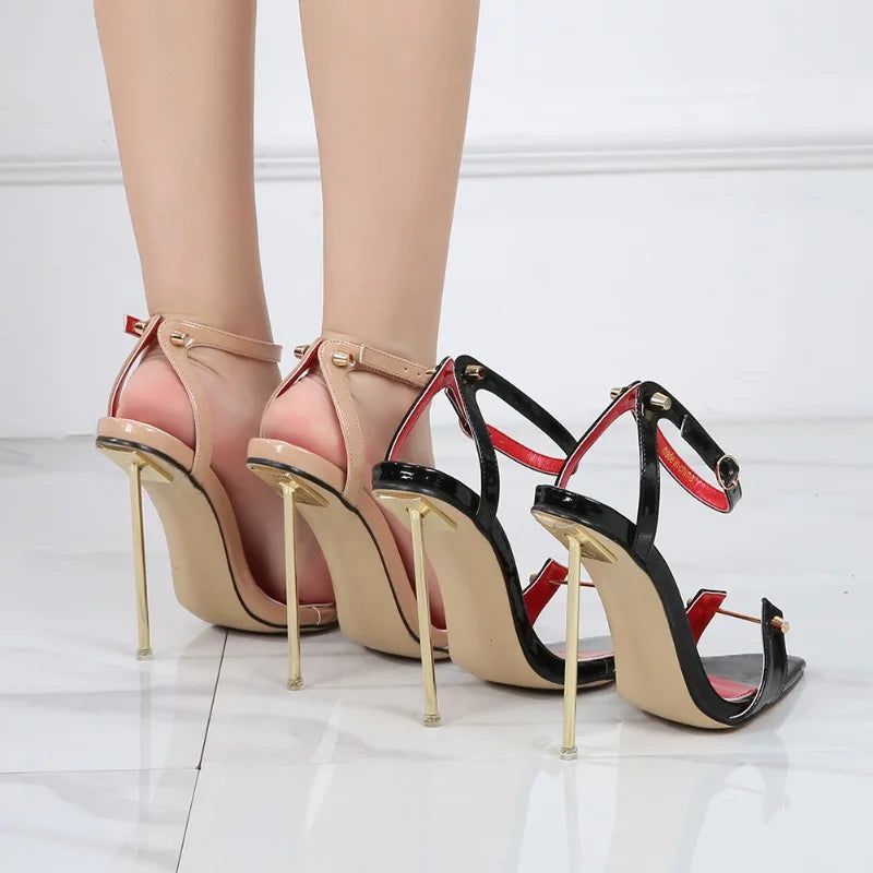 Sandalias de tacón alto con punta estrecha y decoración de Metal para mujer, zapatos de tacón súper alto con correa y hebilla de PU, zapatos de tacón para actuación en escenario de 12cm
