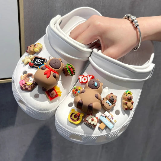 Niedliches Wasserschwein-Schuh-Charm-Set mit Food-Motiv, Zubehör, Kunststoffdekorationen, abnehmbare Sandalen für Sommer-Partygeschenke