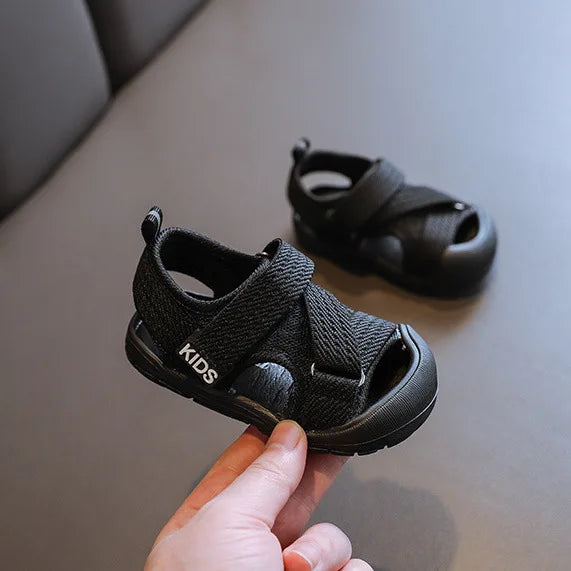 Sandalias para niño 2025, novedad de verano, zapatos para caminar para bebé, sandalias de suela blanda para niña, zapatos de malla, sandalias para niños, zapatos versátiles para niños