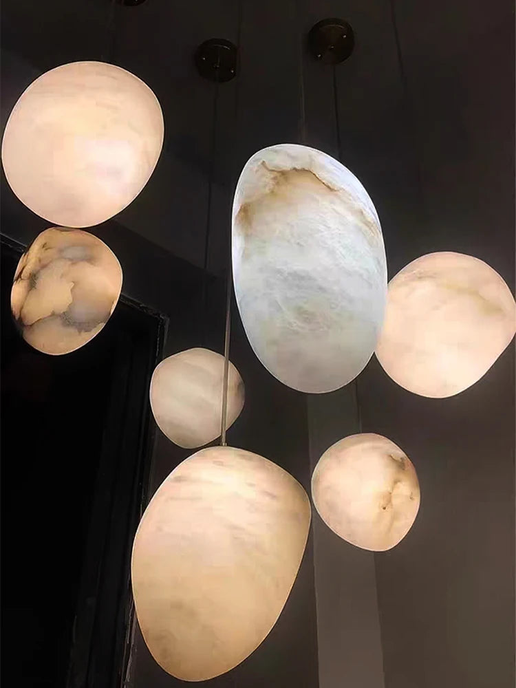 Iluminación colgante de piedra de mármol de alabastro de diseño moderno de alta gama, lámpara de decoración de escalera de isla de cocina española, lámpara de techo LED