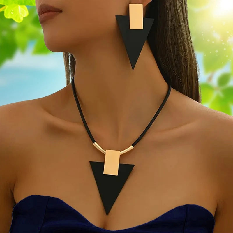 3 unid/set de pendientes redondos grandes, conjunto de Collar para mujer, cadenas de cuerda de PU exageradas, Collar con colgante geométrico de Metal, joyería