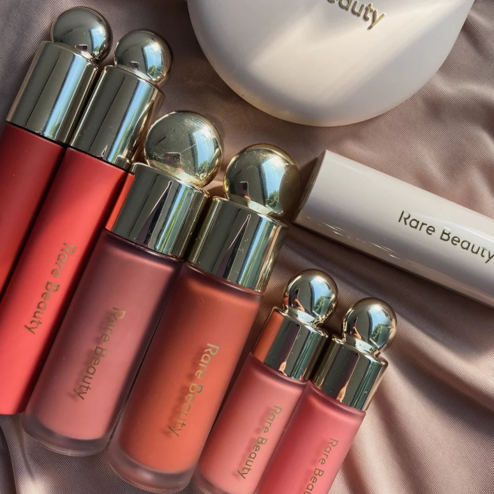 Rubor Líquido Soft Pinch de Rare Beauty, Sedoso, Ligero, Transpirable, de Larga Duración, Maquillaje Voluminizador, Hope Love Virtue Happy Wonder Worth