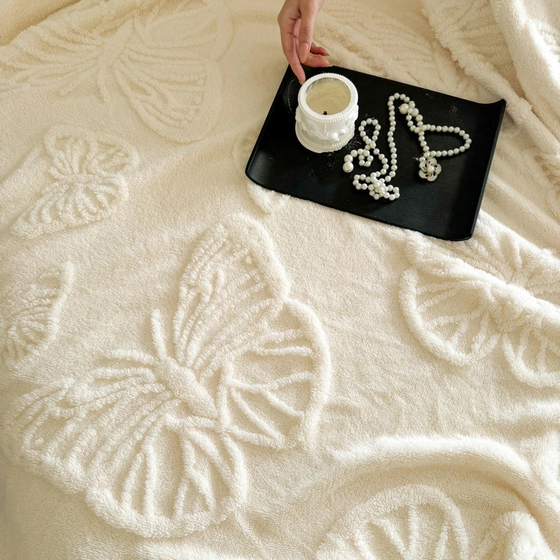Lujosa manta jacquard de mariposa de gasa, chal suave y acogedor de franela, perfecto para sofá o cama