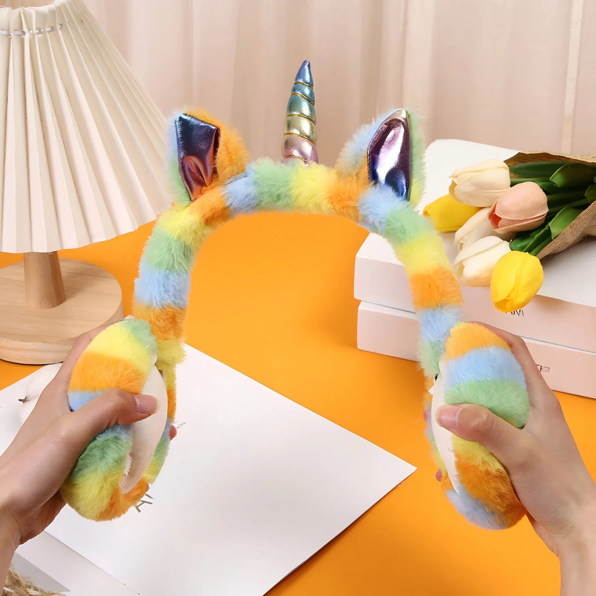 Orejeras de peluche de unicornio arcoíris, plegables, cálidas y portátiles, estilo femenino y lindo, orejeras a prueba de heladas y frío para otoño e invierno, regalo navideño