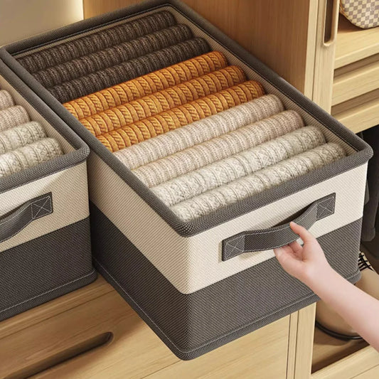 Caja organizadora de ropa y ropa de cama con compartimentos — Almacenamiento bajo la cama
