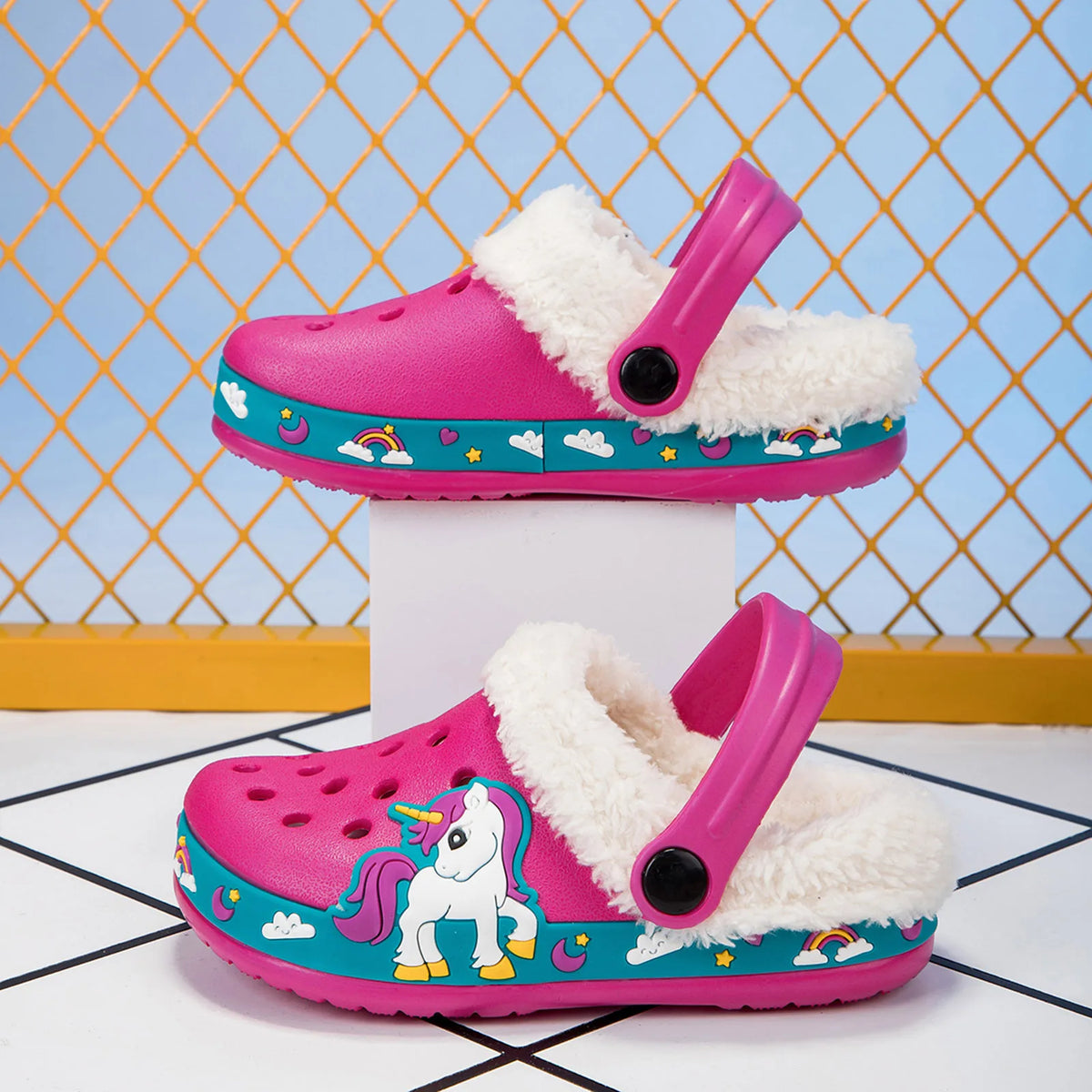 Zuecos de EVA con punta cerrada para niños, con dibujos animados, para verano, antideslizantes, con suela suave y transpirable, para bebés, niños y niñas, para interiores, exteriores y playa.