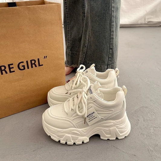 Zapatillas de plataforma para mujer, nuevas zapatillas vulcanizadas resistentes al desgaste para otoño, zapatos de moda con cordones para mujer, zapatos informales de entrenamiento