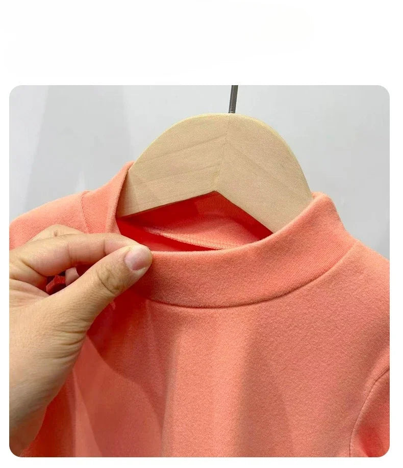 Top cálido de invierno para bebés, camiseta de manga larga con cuello medio alto y parte inferior de Color sólido interior de terciopelo para niños y niñas, ropa para niños