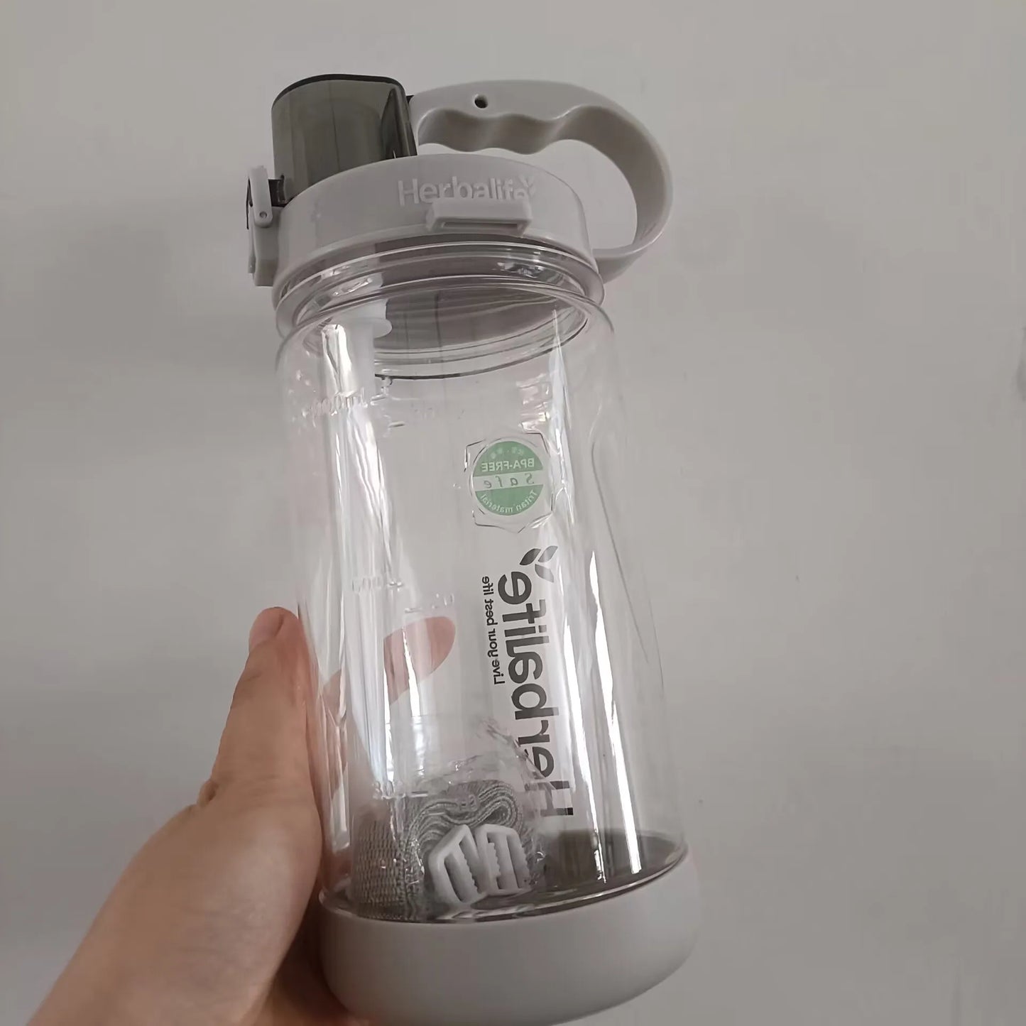 Liquidación: Precio al por mayor, botella de agua de plástico de 1L (1000ml) para deportes, senderismo, fitness y gimnasio, con pajita, para una vida saludable.