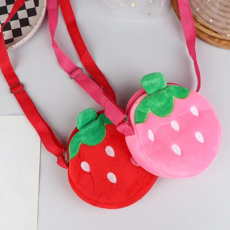Adorable bolso bandolera de felpa de fresa de dibujos animados para niños y adultos