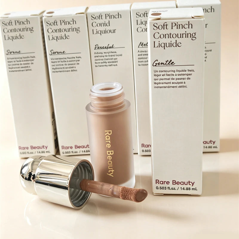 Rare Beauty Barra de Contorno Facial 3D, Bronceador, Iluminador Líquido Brillante para Mejillas, Maquillaje con Toque Femenino
