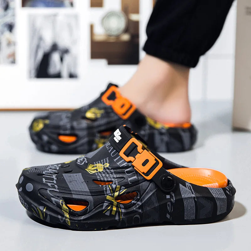 Nuevos zuecos para hombre, zapatos de verano de diseño lujoso, sandalias para caminar a diario en la playa, calzado interior, talla 39-46, zapatos cómodos para hombre, zapatillas