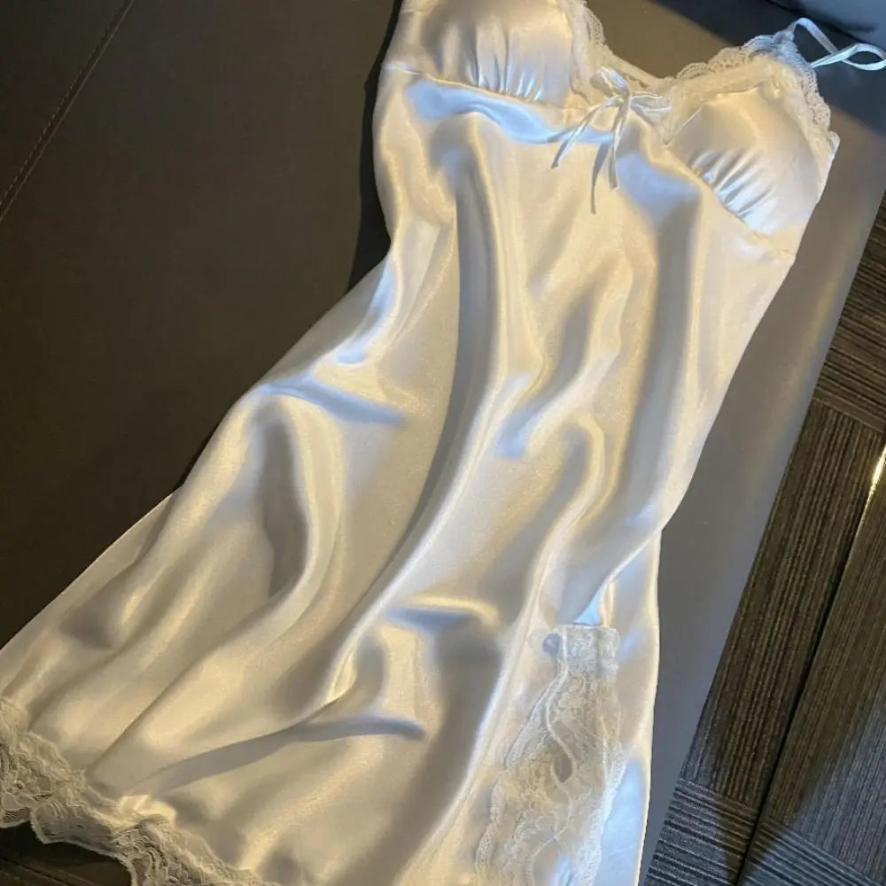 Vestido de pijama con lazo de encaje para mujer, camisón con tirantes de seda helada sin mangas dividido, ropa de dormir, camisón fino con tirantes, chica picante