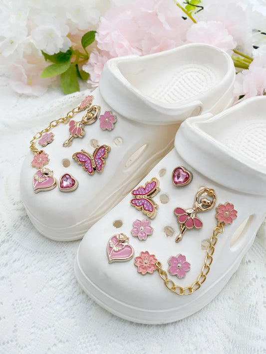 14 adornos de moda para zapatos de ABS: flores rosas, mariposas, corazones y cadenas de flores. Decoraciones removibles DIY para sandalias, A