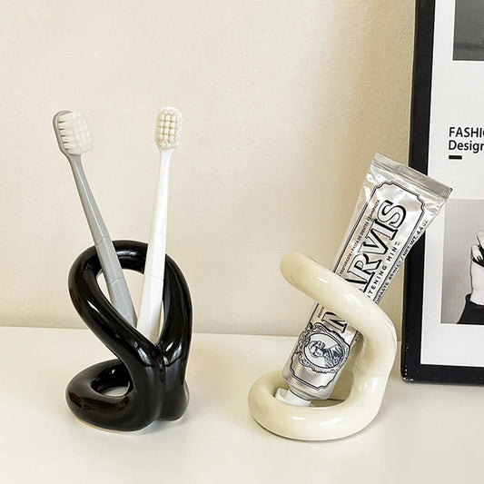 Soporte cilíndrico de cerámica estilo Cream Wind — Organizador de escritorio para bolígrafos y brochas de maquillaje