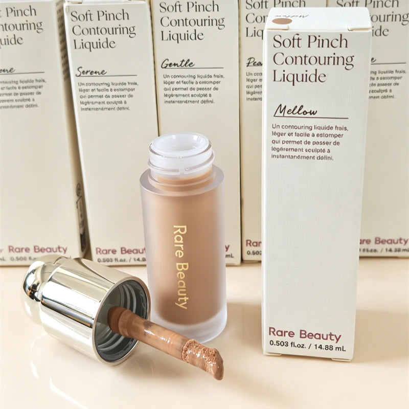 Rare Beauty Barra de Contorno Facial 3D, Bronceador, Iluminador Líquido Brillante para Mejillas, Maquillaje con Toque Femenino