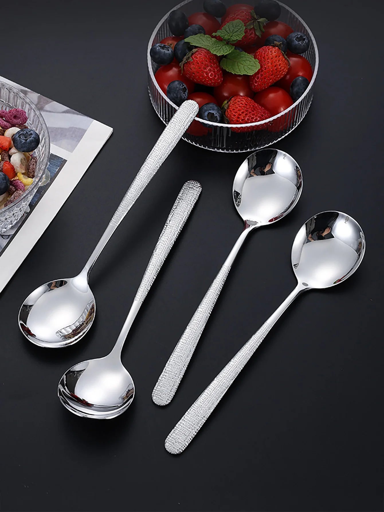 Cucharas de Sopa de Acero Inoxidable de Primera Calidad, Cucharas Retro de Lujo con Mango Largo, Pulido Espejo para una Experiencia Gastronómica Elegante