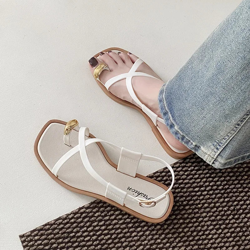 Sandalias de fondo plano de estilo francés para mujer, ropa para exteriores, Material de PVC de alta calidad, zapatillas de estilo romano para adultos, novedad de 2024