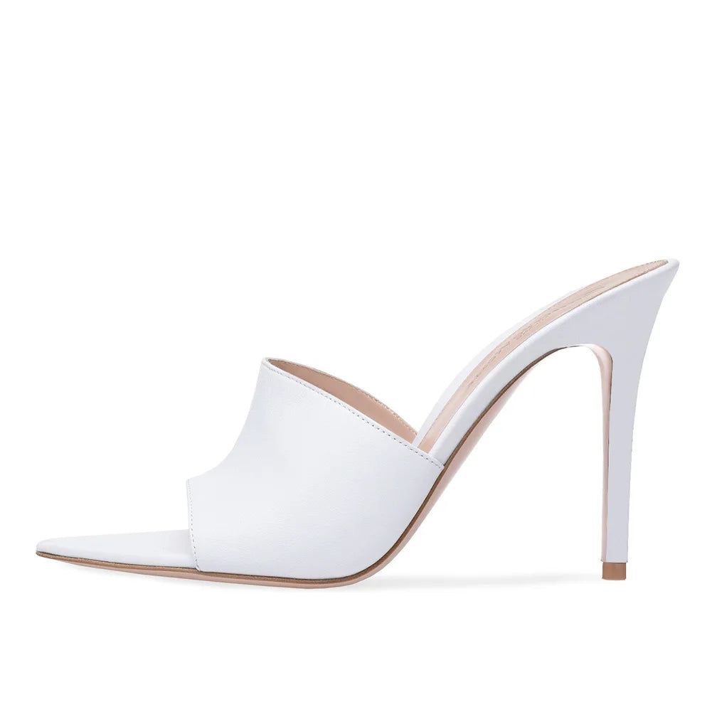 Novedad de verano, zapatillas sexis de moda de PVC transparente de charol puntiagudo, vestido de banquete de tacón alto fino, sandalia de mujer de gran tamaño