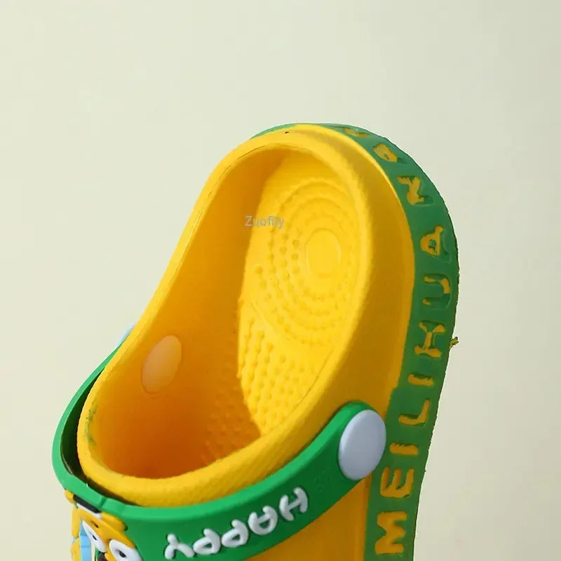 Nuevos niños, bebés, niños y niñas, zuecos de verano, suela suave, zapatillas de playa para jardín, sandalias, zapatos de bebé con agujeros de cueva para niños y niñas