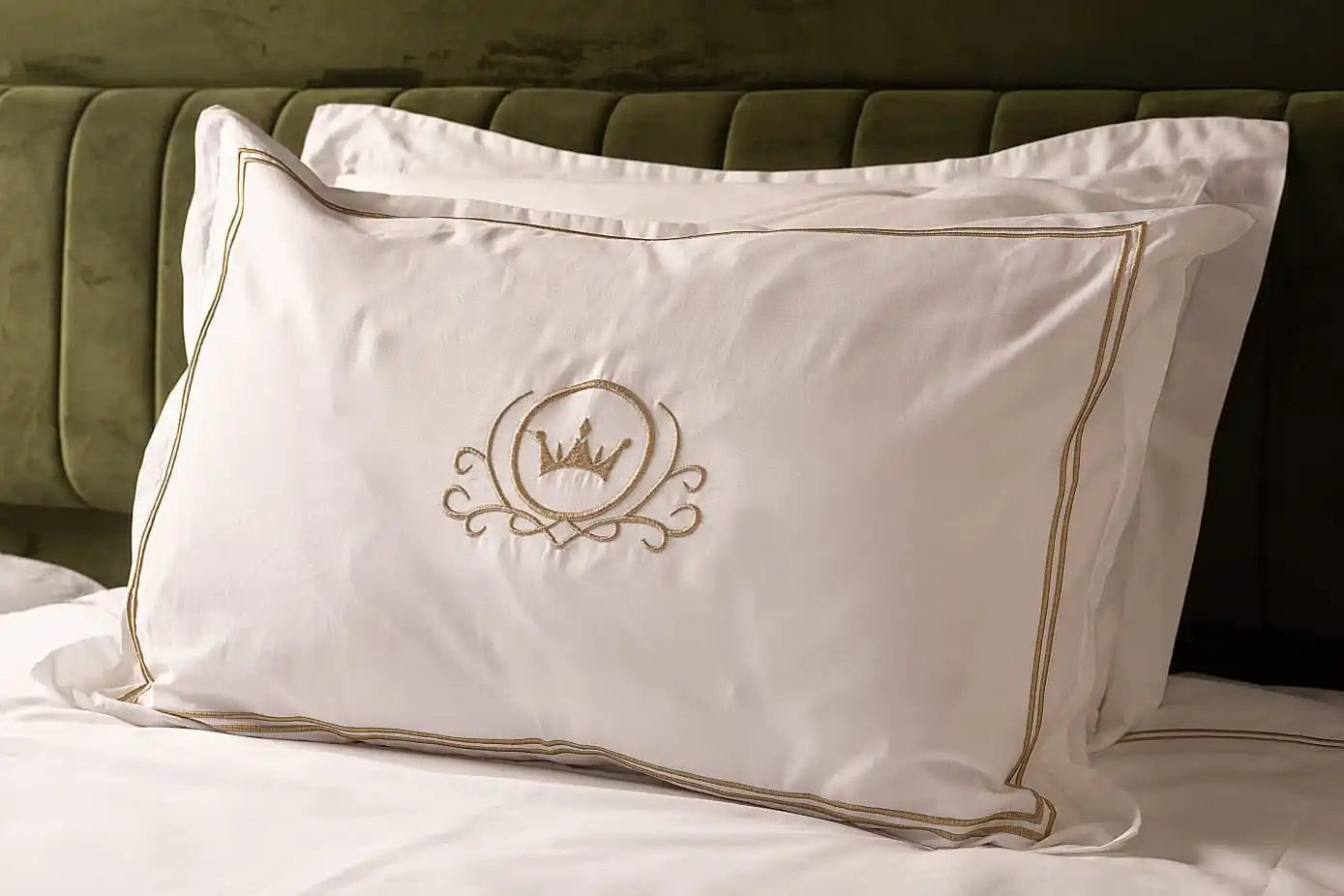 Mail's Home Juego de colcha de cama blanca de algodón natural 2025 con funda de almohada bordada + manta + toallas de sábana
