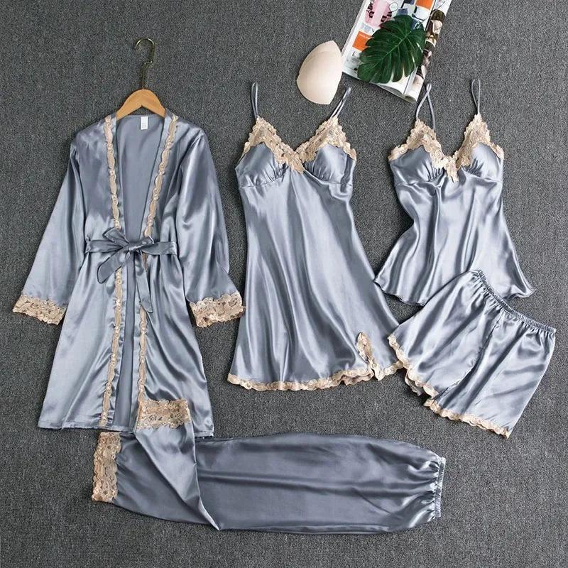 2025 Conjunto de pijamas de nuevo estilo con almohadillas para sujetador, pijamas de cinco piezas florales dorados con tiras sexis de seda, ropa de casa fina