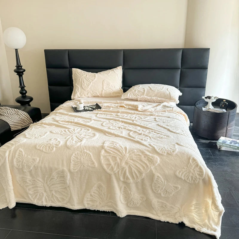 Lujosa manta jacquard de mariposa de gasa, chal suave y acogedor de franela, perfecto para sofá o cama