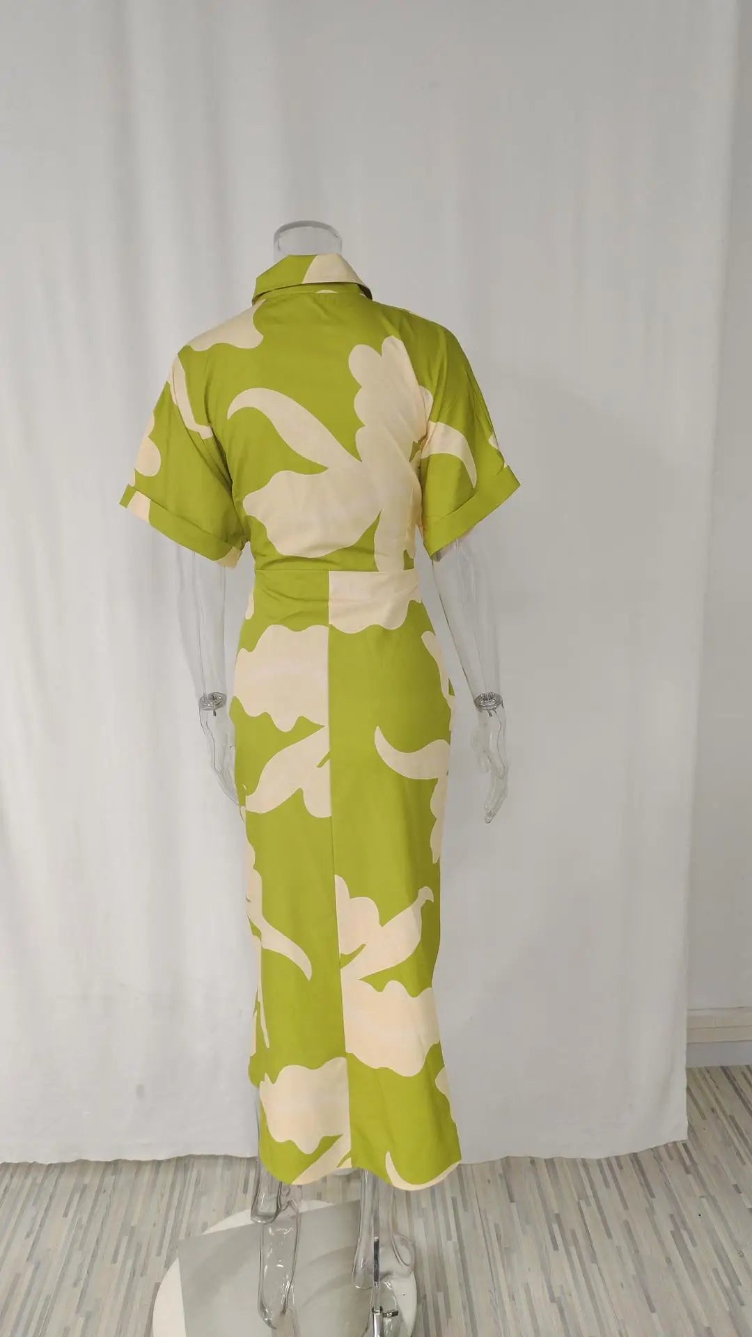 Vestidos Elegantes para Mujer 2026: Vestido de Mujer con Estampado Irregular, Cuello Solapa, Ajuste Delgado y Contraste, Ideal para el Trabajo y con un Toque de Temperamento.
