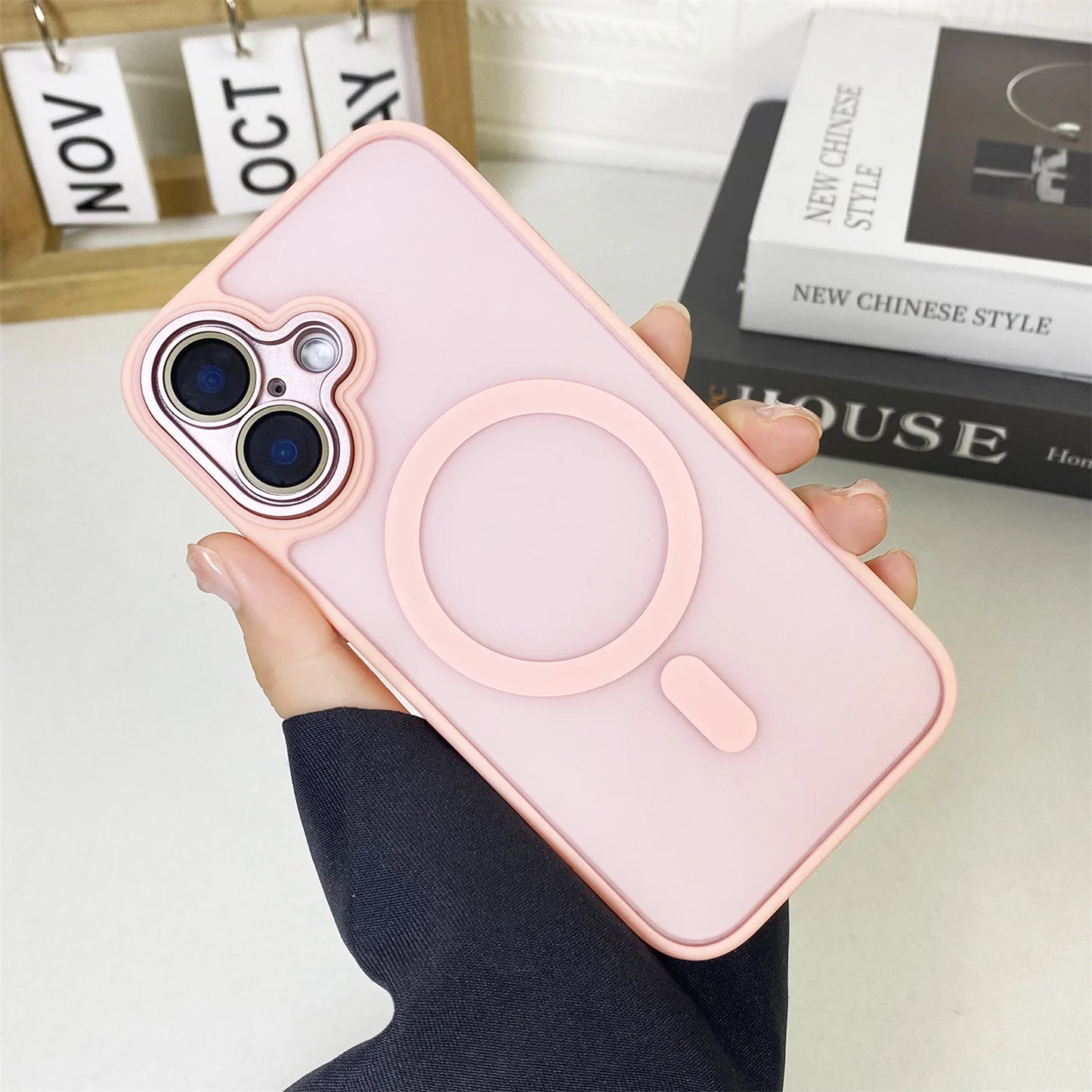 Funda de teléfono magnética translúcida para iPhone 15 14 Pro Max 16 Plus, funda mate para Magsafe para iPhone 16 13 12 11 Pro Max