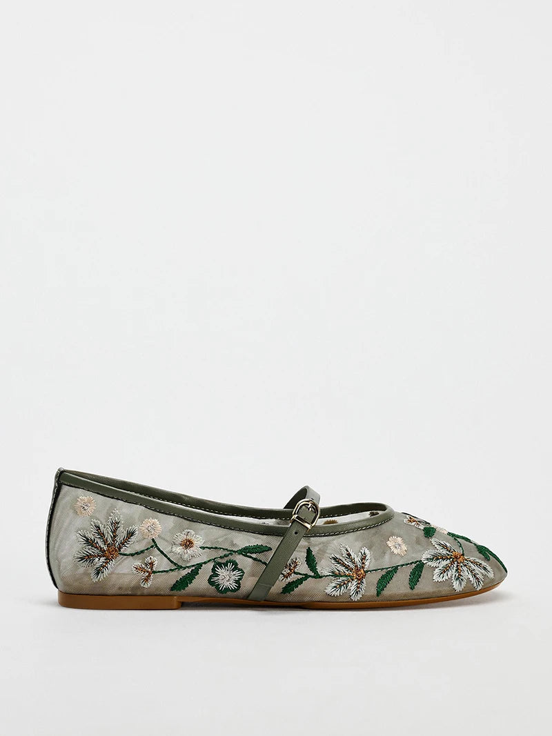 2026 zapatos Mary Jane bordados de primavera para mujer, zapatos de suela blanda transpirables para exteriores, zapatos planos de Ballet cómodos sin cordones para mujer