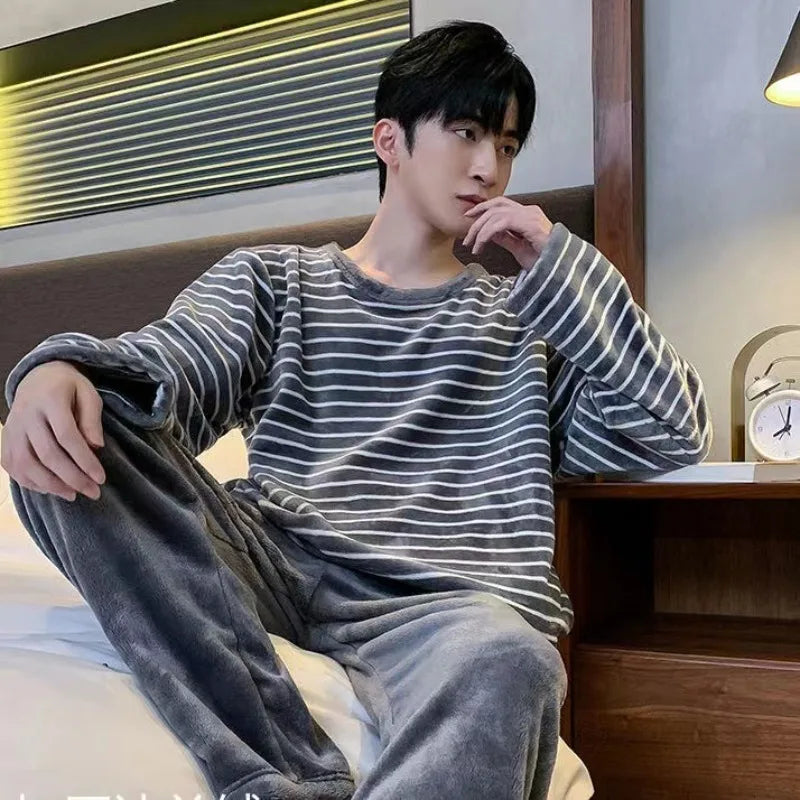 Conjunto de pijamas de franela de invierno para hombres, ropa de dormir coreana para estudiantes adolescentes, jersey de lana Coral, pantalones, conjunto de pijamas, ropa de casa