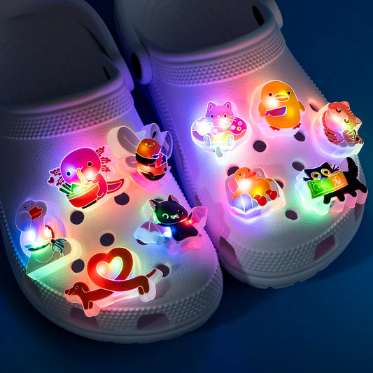 1/16 Stück LED-Schuh-Charms, Salamander, Einhorn, Hunde, beleuchtete Schuhdekorationen, gelbe Ente, LED-Pins, Zubehör für Frauen, Männer, Kinder