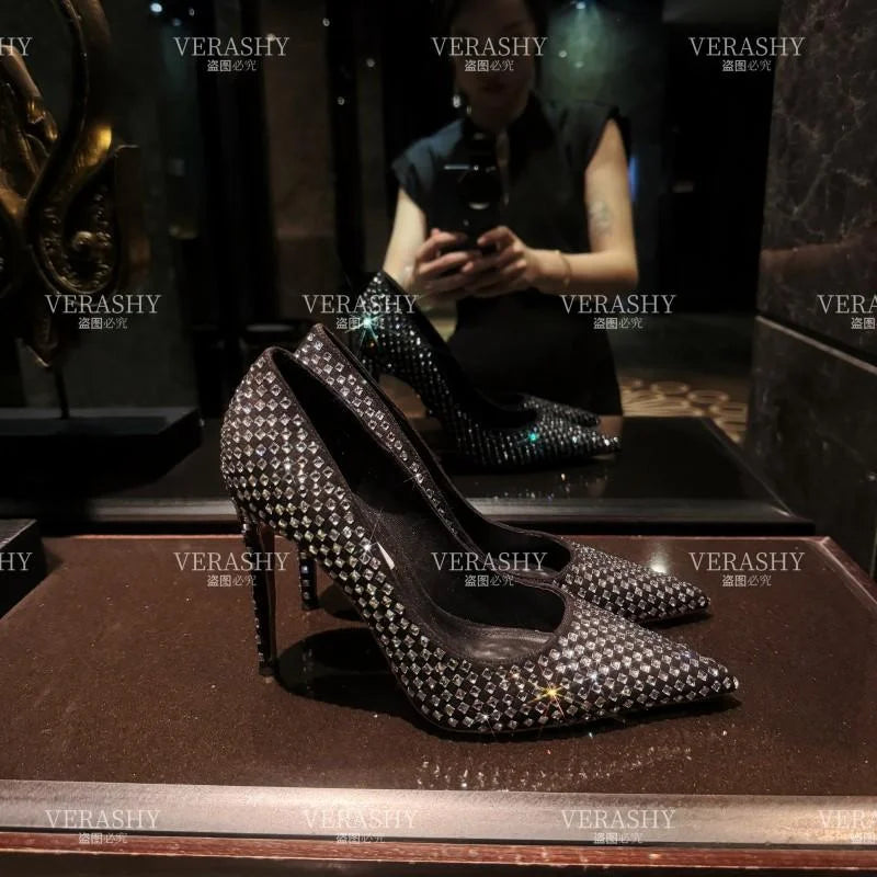 Tacones altos negros para mujer 2025, temperamento de alta gama con diamantes completos, tacón delgado de 10cm, zapato único con diamantes de imitación de lujo puntiagudos