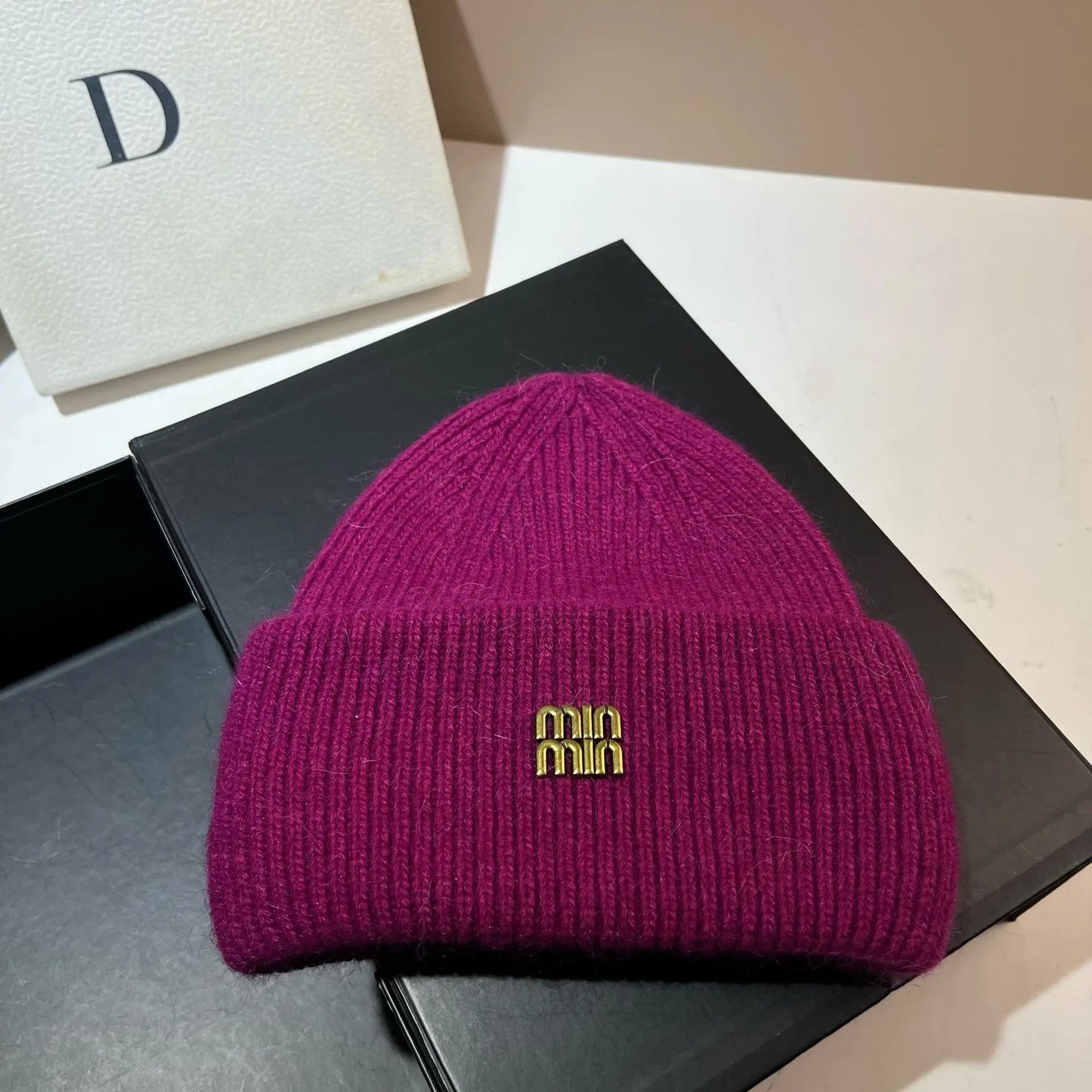 Gorro de invierno con letras, gorro tejido de piel de conejo cálido y frío, gorro grueso con protección para los oídos de Angora, gorros suaves y cálidos para mujer
