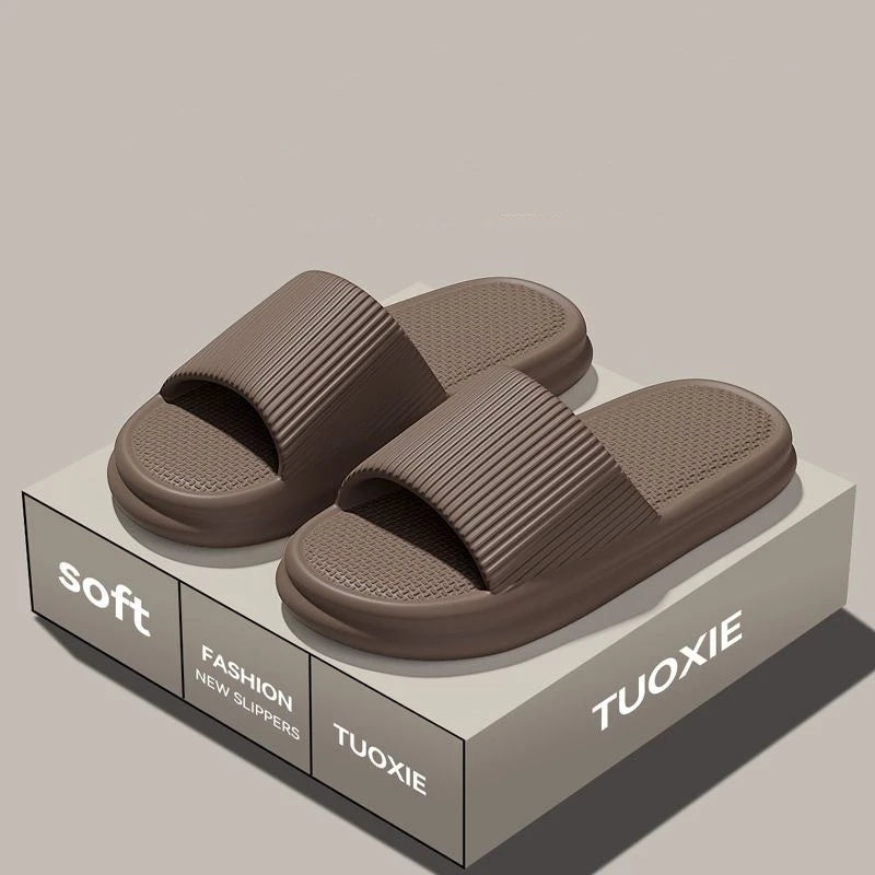 Zapatillas de EVA concisas de verano para mujer, chanclas suaves para el hogar para parejas, sandalias antideslizantes para baño, zapatos cómodos para la playa al aire libre para adultos