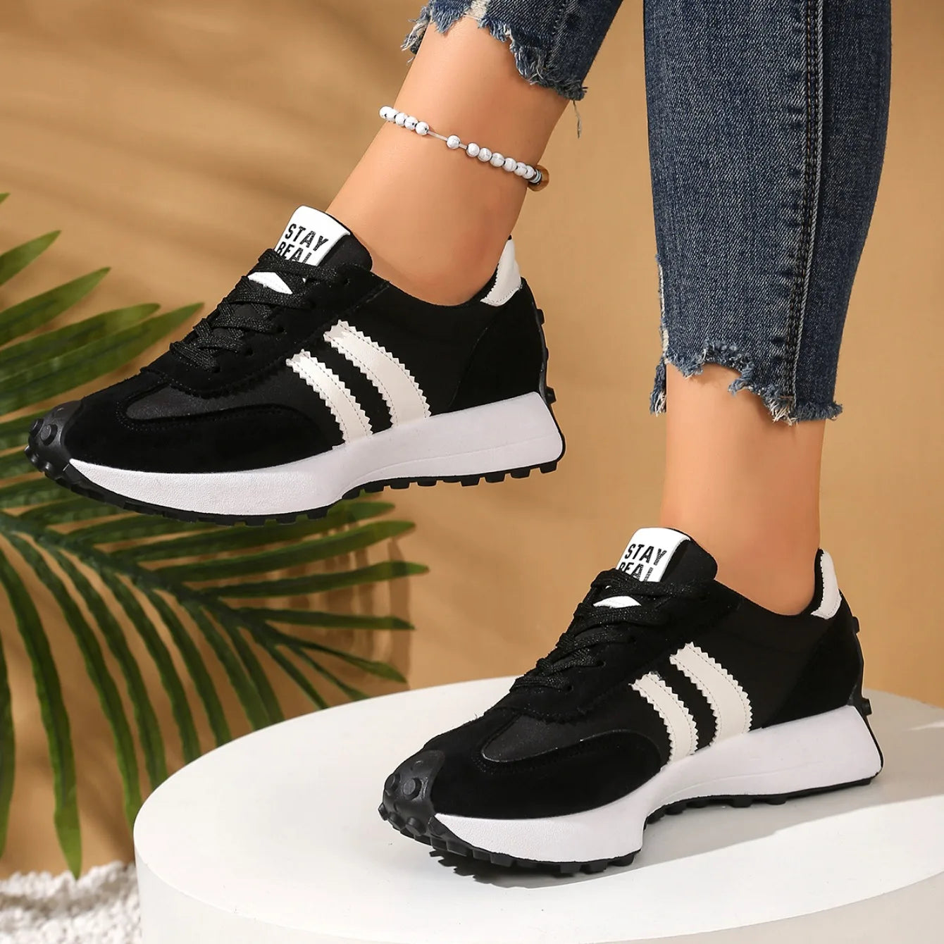 Zapatillas de deporte de fondo grueso para mujer, zapatillas de deporte informales de cuero con retales, zapatos cómodos informales para exteriores, primavera 2025