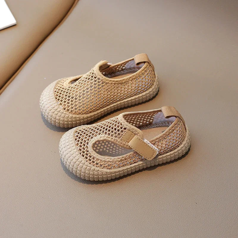 Sandalias para niños, malla de aire, transpirables, a la moda, suela suave, zapatos informales para niños, zapatos de verano para playa para bebés, deslizadores con gancho para niños y niñas 21-30