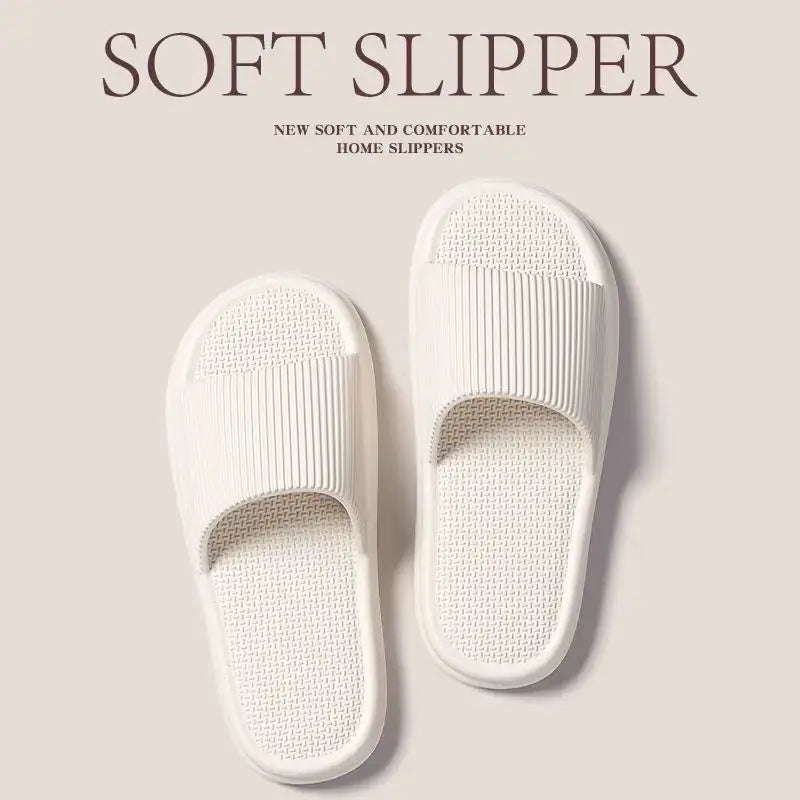 Zapatillas de EVA concisas de verano para mujer, chanclas suaves para el hogar para parejas, sandalias antideslizantes para baño, zapatos cómodos para la playa al aire libre para adultos