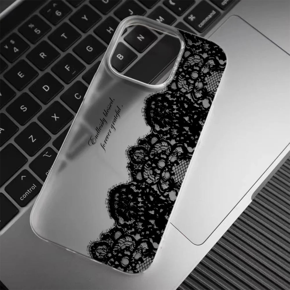 Funda de Teléfono con Letras de Encaje Negro para iPhone 17 16 15 14 13 12 11 Pro Max 13 12 17 Air 16 Plus, Carcasa Transparente Suave Antigolpes