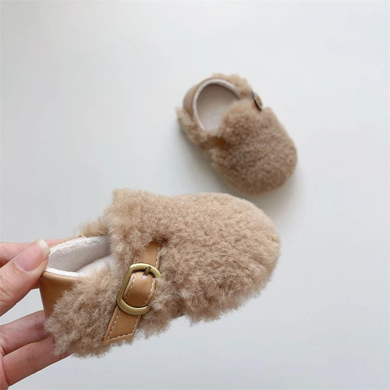 Otoño Invierno, zapatos para bebés, niños y niñas, zapatos gruesos de felpa para bebés, zapatos cómodos de suela blanda para niños pequeños, zapatos para caminar