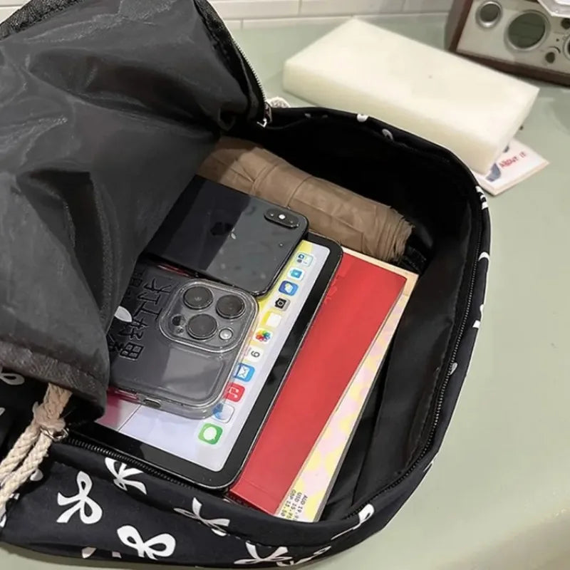 Mochila Moderna con Estampado de Lazo para la Escuela, con Protección para Laptop, Correas Ajustables, Regalo Perfecto para el Regreso a Clases para Niñas
