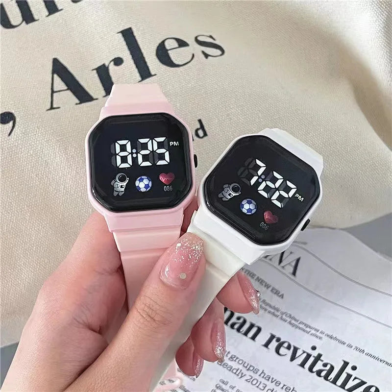 Reloj Deportivo para Niños, Relojes Digitales LED, Correa de Silicona de Fútbol, Reloj de Pulsera Electrónico Impermeable para Niños y Niñas, Regalos