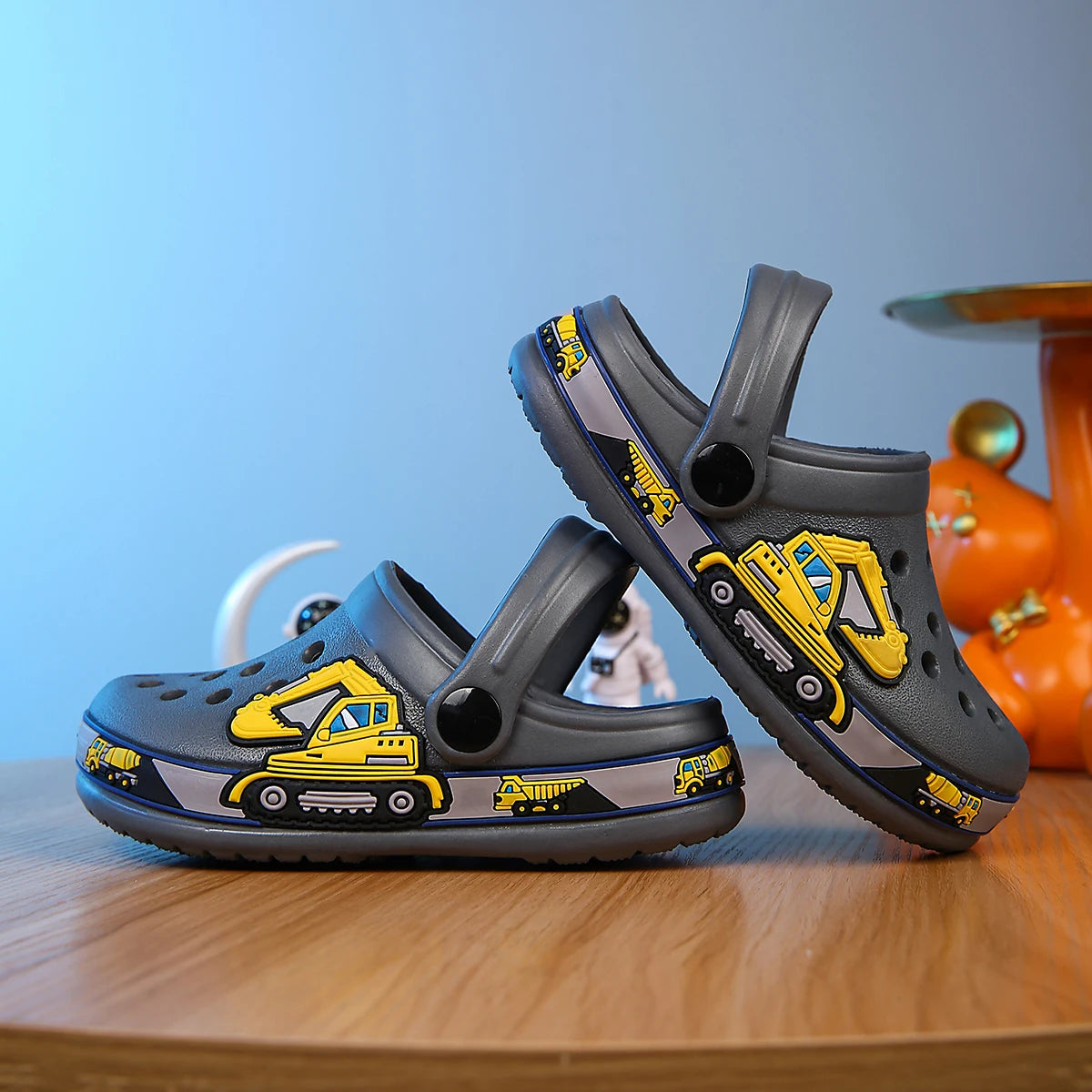 Sandalias antideslizantes para niños, zapatos de cueva de jardín, playa, ocio de dibujos animados, cómodos y ligeros, Verano
