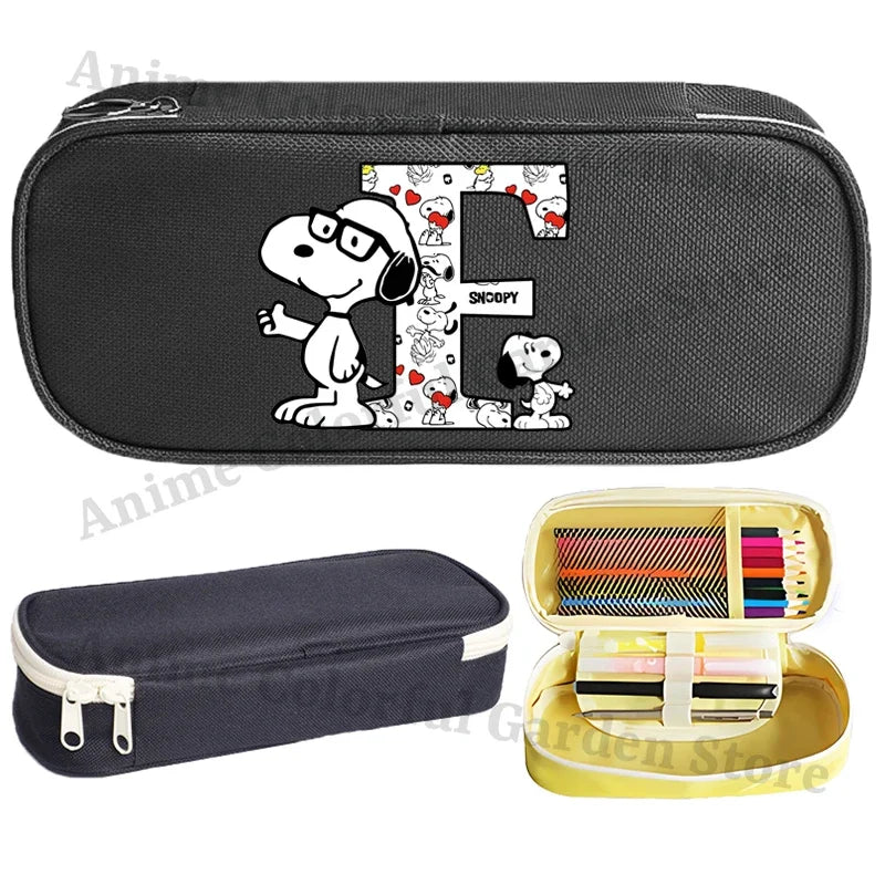 Estuche de Lápices de Gran Capacidad con Diseño de Snoopy para Estudiantes, Estuche de Lápices con Letras de la A a la Z Estampadas, Estuche de Almacenamiento de Papelería de Moda para Niños y Niñas